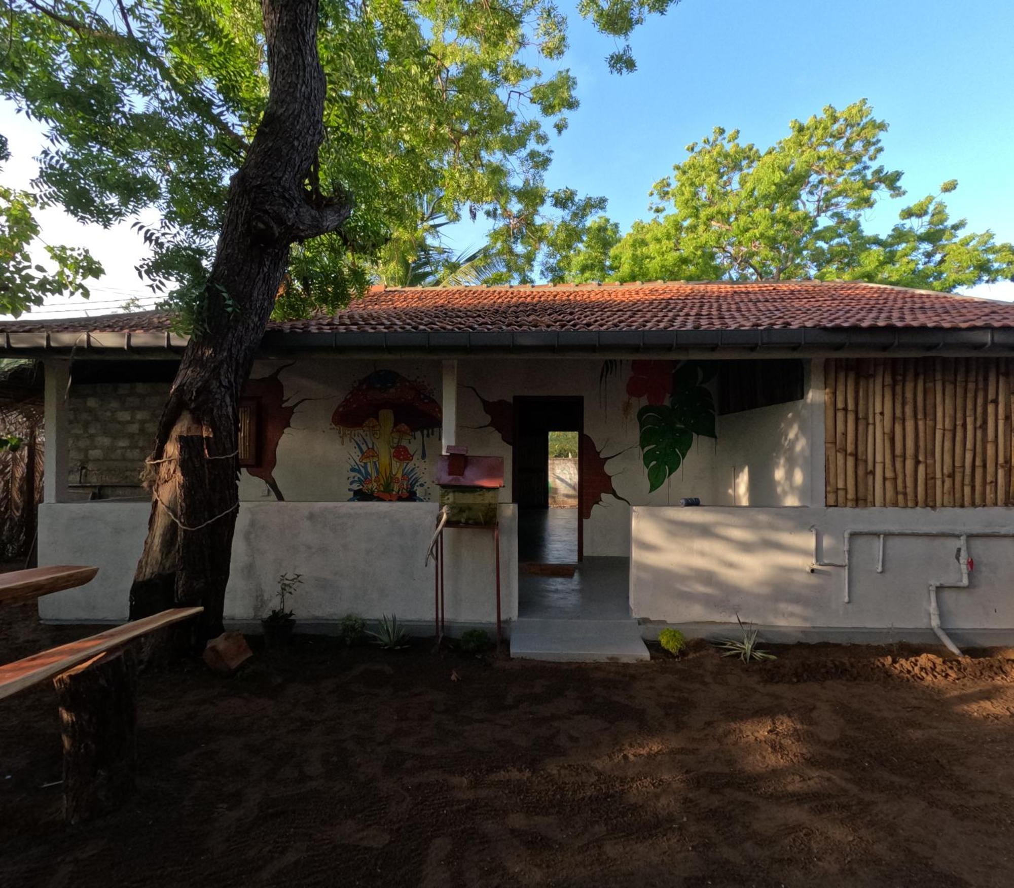 C U Hostel Trincomalee Exterior foto